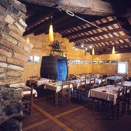 Hostal Mallorquines Riudarenes Exteriér fotografie